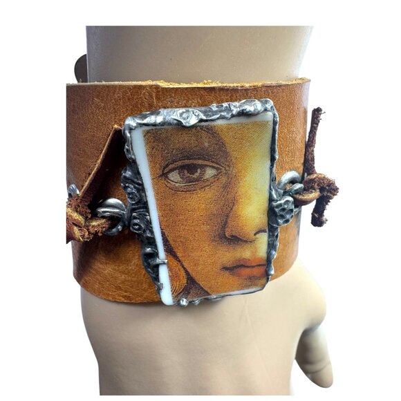 La Ghirlandata Rosetti Art Face Tile & Silver Blend Bezel Leather Cuff Bracelet - Picture 1 of 17